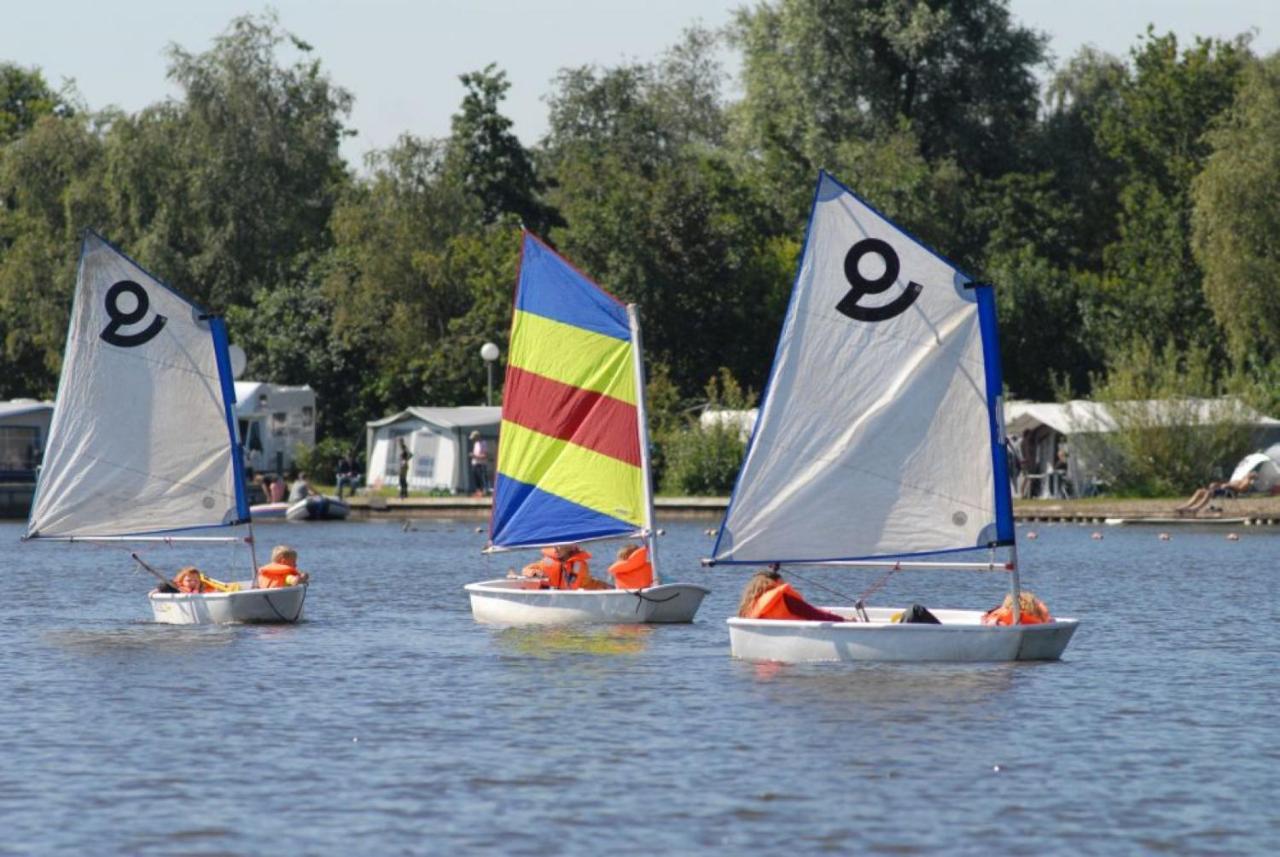 Vakantiepark Bergumermeer - 689 Suameer Екстериор снимка