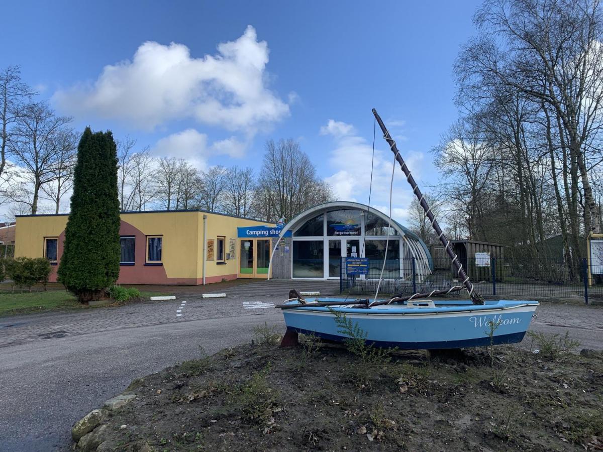 Vakantiepark Bergumermeer - 689 Suameer Екстериор снимка