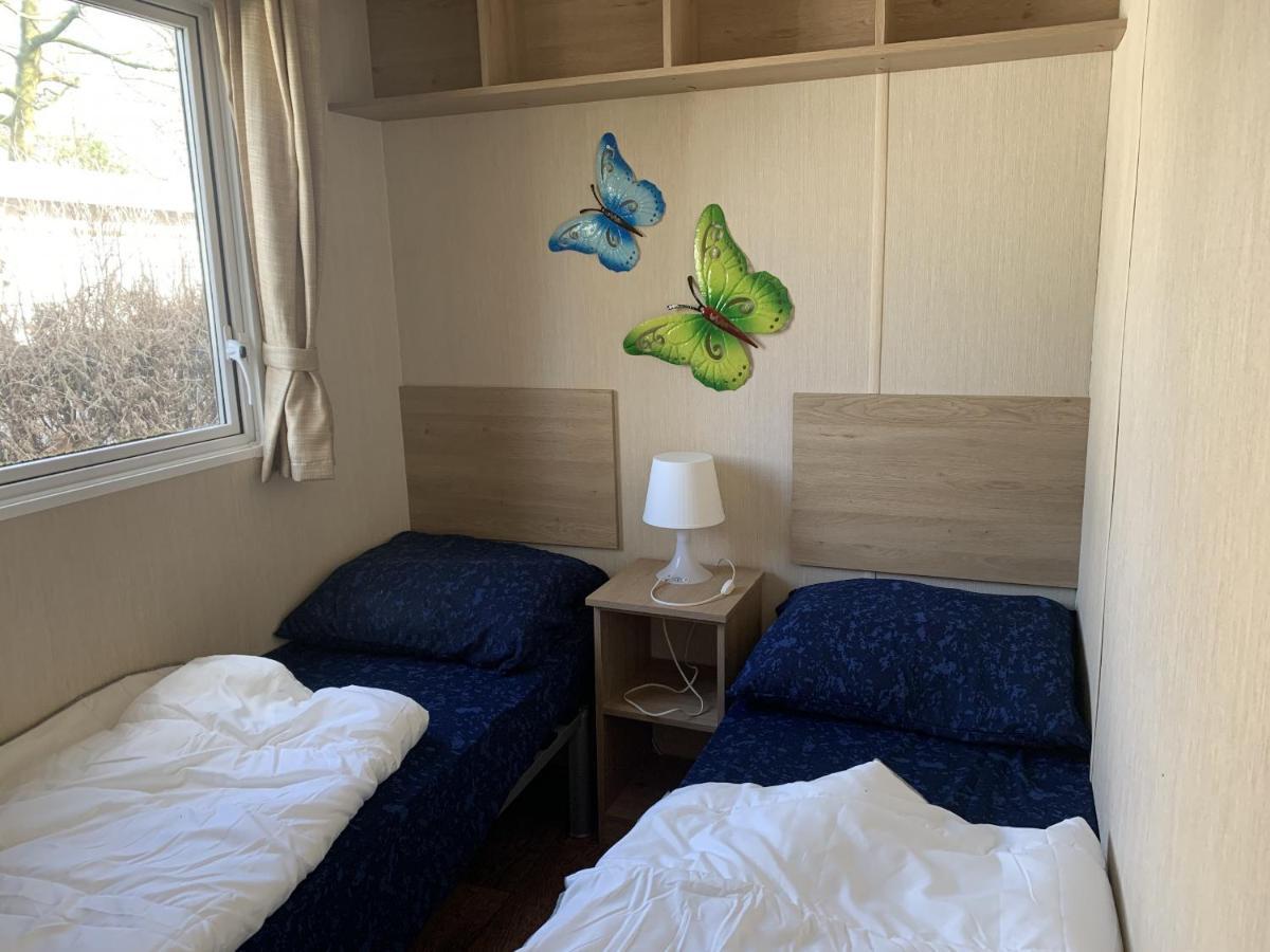 Vakantiepark Bergumermeer - 689 Suameer Екстериор снимка